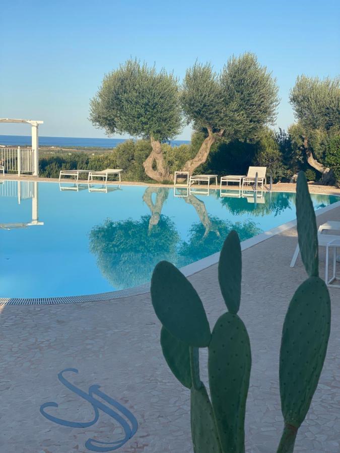 Corte Di Ferro Hotel & Wellness Resort Каровиньо Экстерьер фото